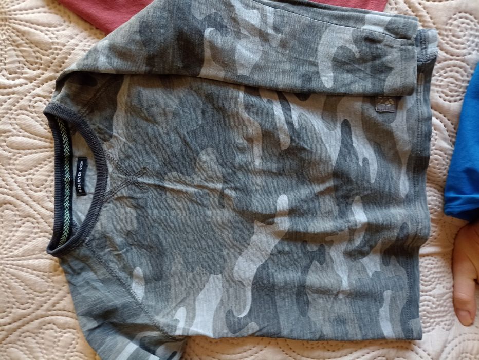 Bluzki z długim rękawem 110