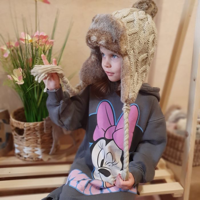 Зимова шапочка на дівчинку або хлопчика