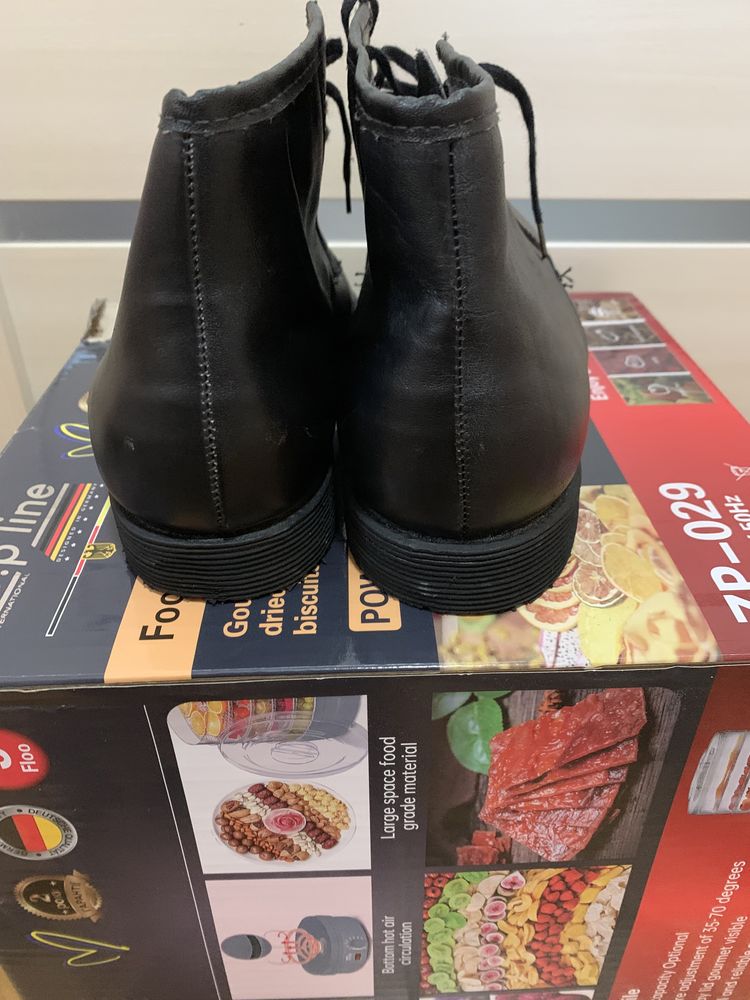 Продам чоловічі черевики 41 р