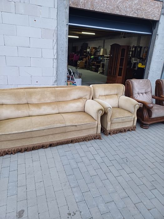 Stylowy komplet wypoczynkowy do dopieszczenia