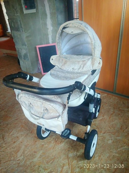 Продам коляску б/у