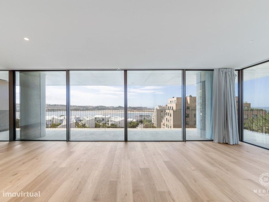 Apartamento T3 exclusivo na Miramar Tower