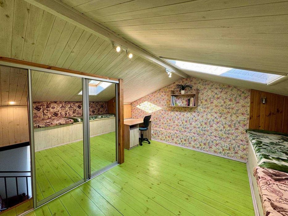 Оренда таунхаусу, Гатне