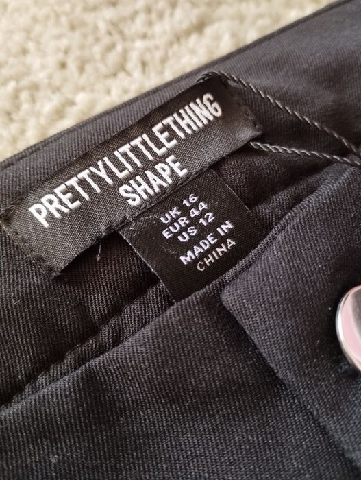 Czarne szerokie spodnie bojówki cargo z kieszeniami plt