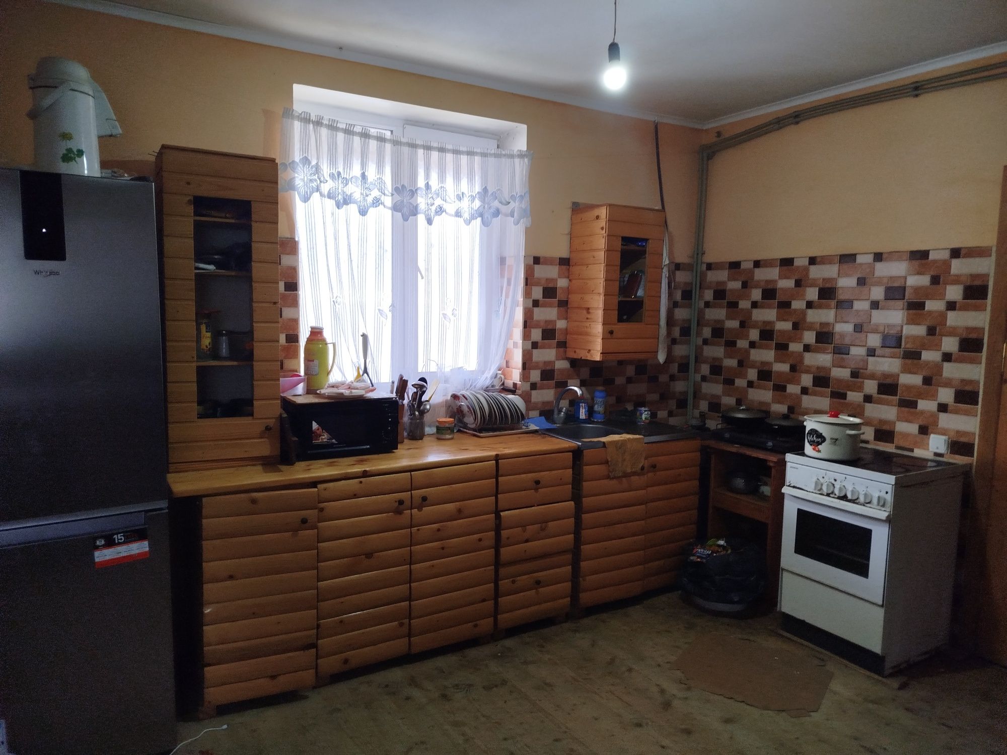 Будинок в Карпатах, гори, річка, краєвиди, зручності