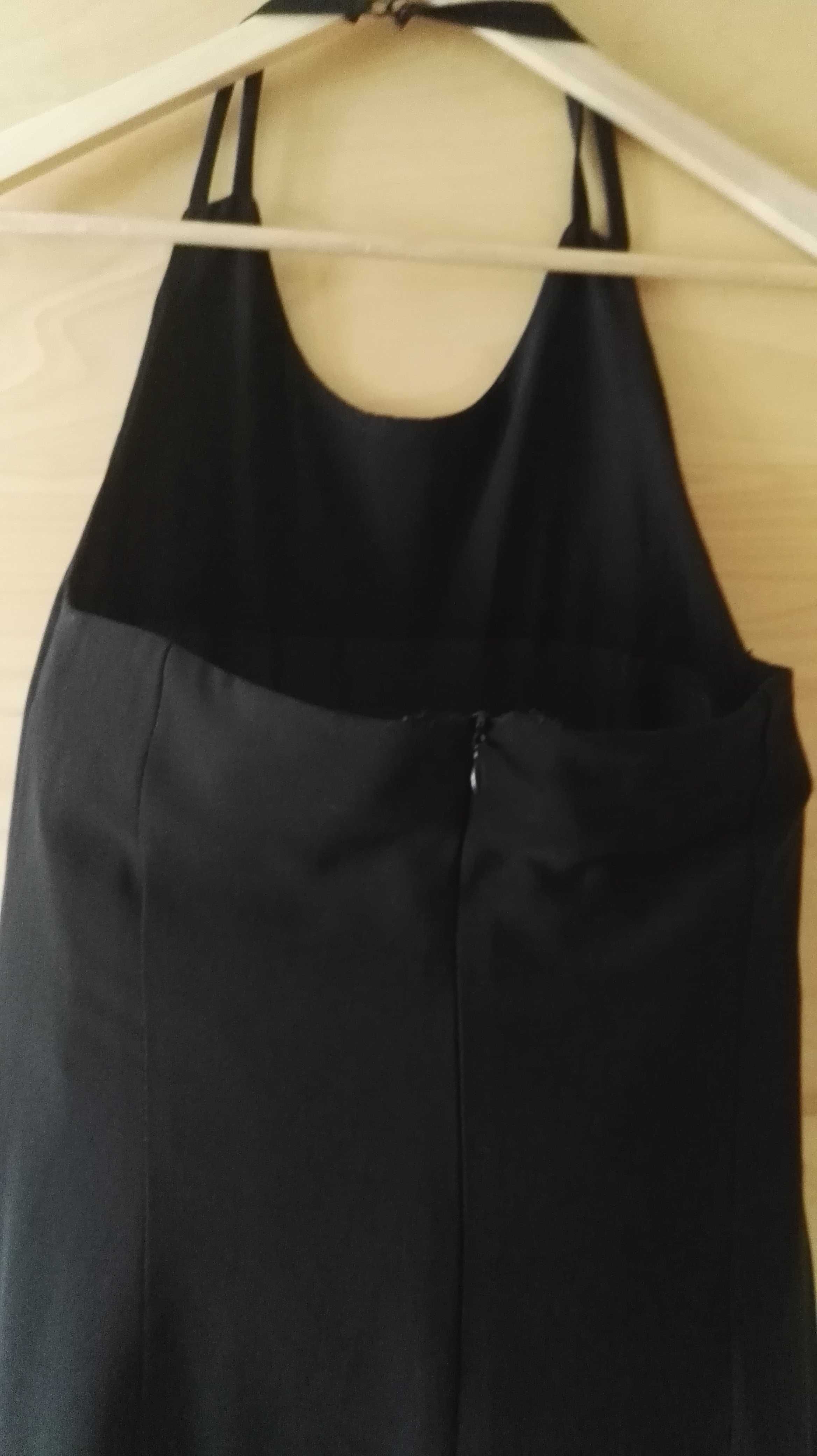 Vestido preto longo sem costas