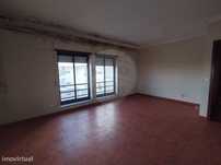 Apartamento T4 para venda