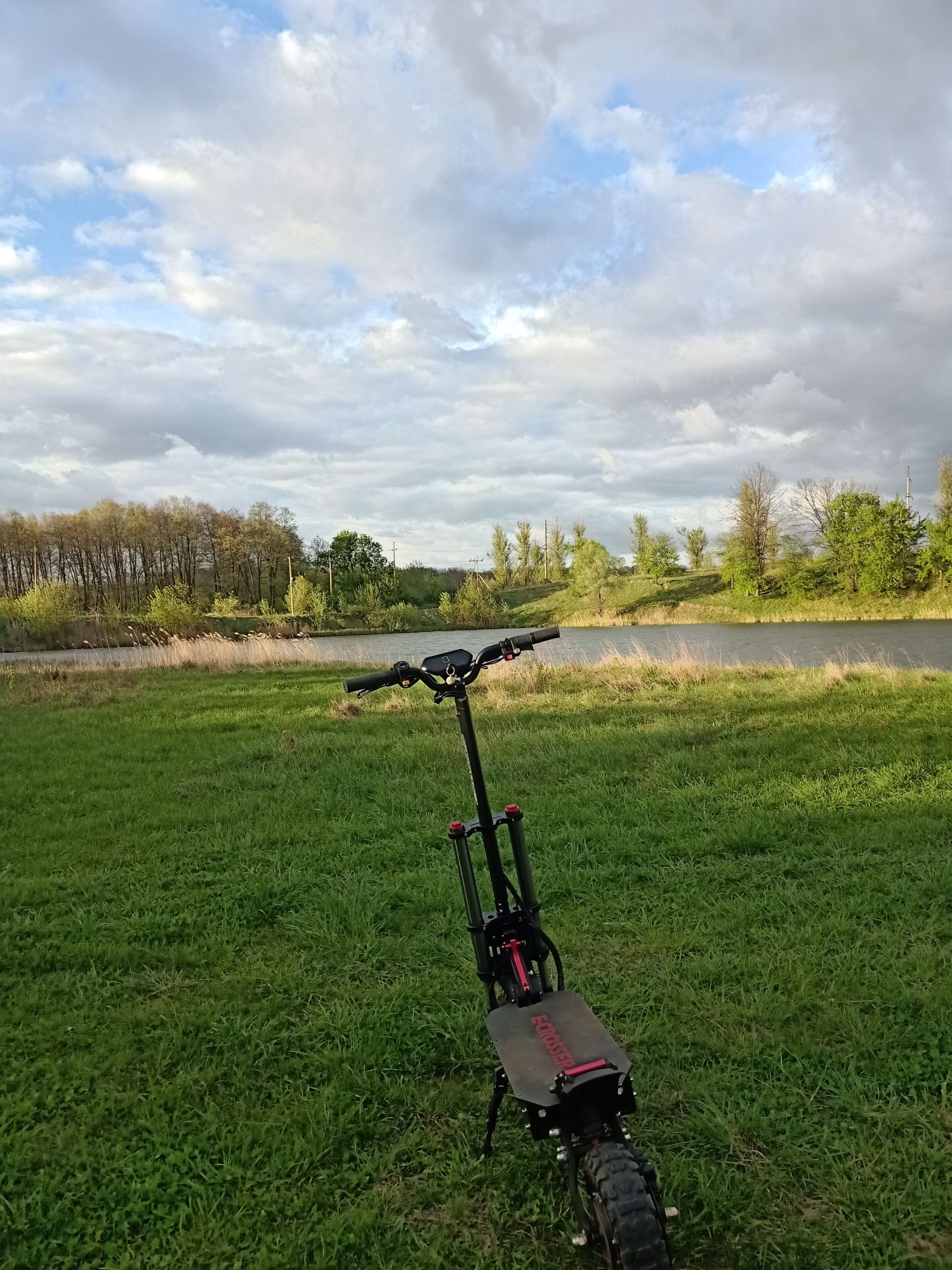 Электросамокат Crosser Rocket