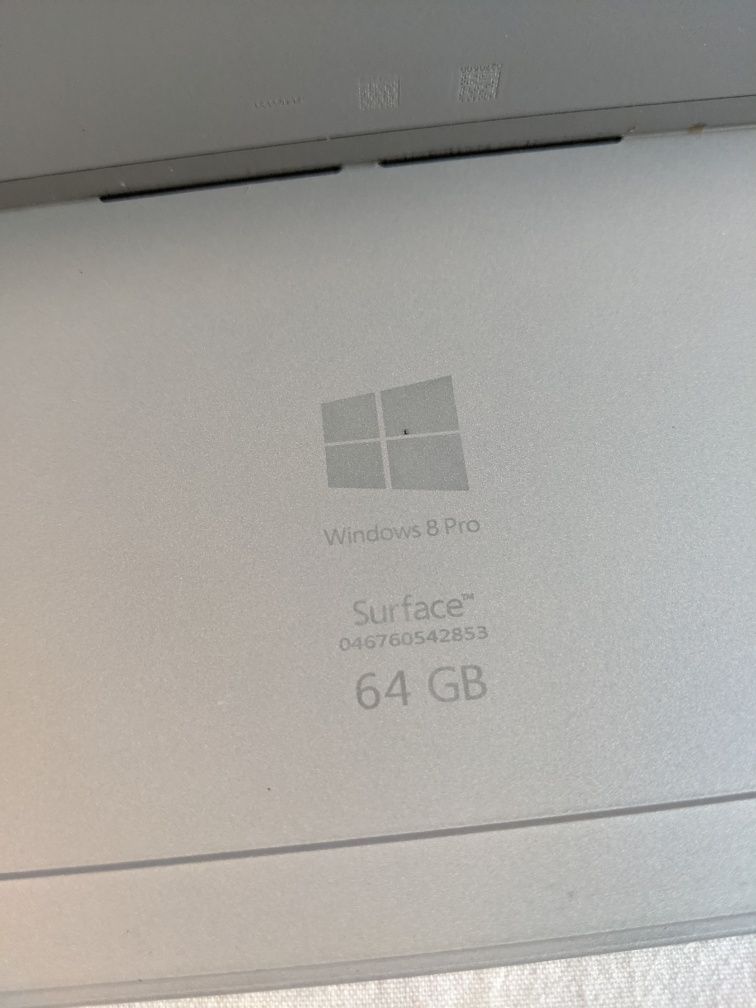 Microsoft Surface Pro 3 Intel i3/4Gb/64Gb