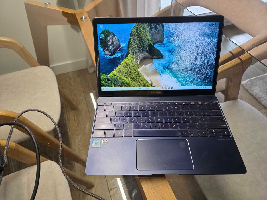 Laptop  ASUS ZenBook 13 UX390UA i7-7500U/8GB/500SSD/W11