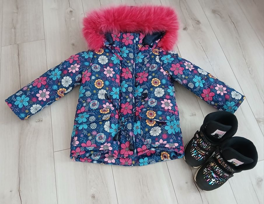 Зимова куртка на дівчинку