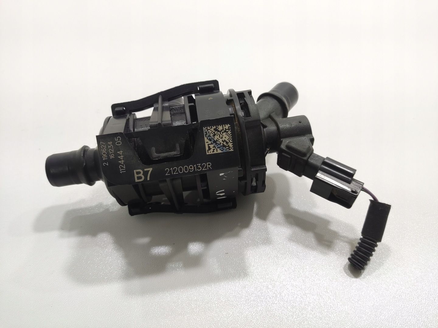 DODATKOWA POMPA WODY RENAULT MEGANE IV 2016-2020 212009132R