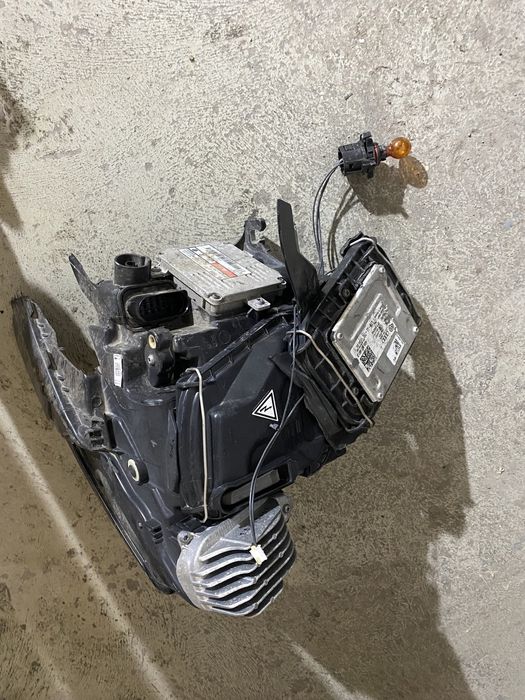 Фари биті ,блоки ксонон робочі,ауді Q5 15 р