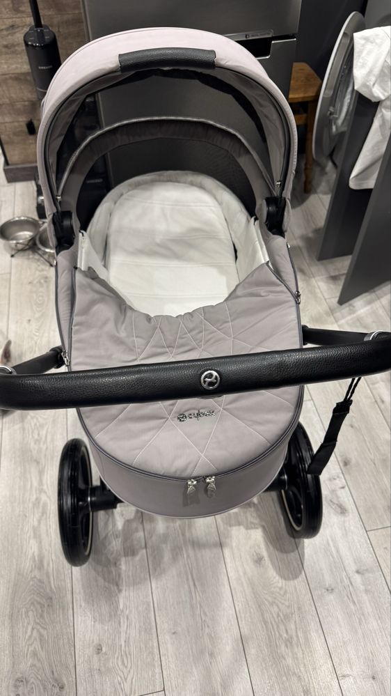 Cybex Priam (Шасі та люлька)