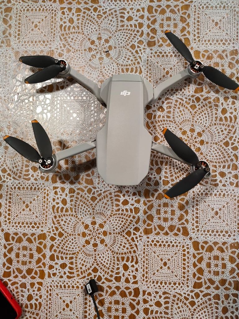 Dron dji mini 2 se