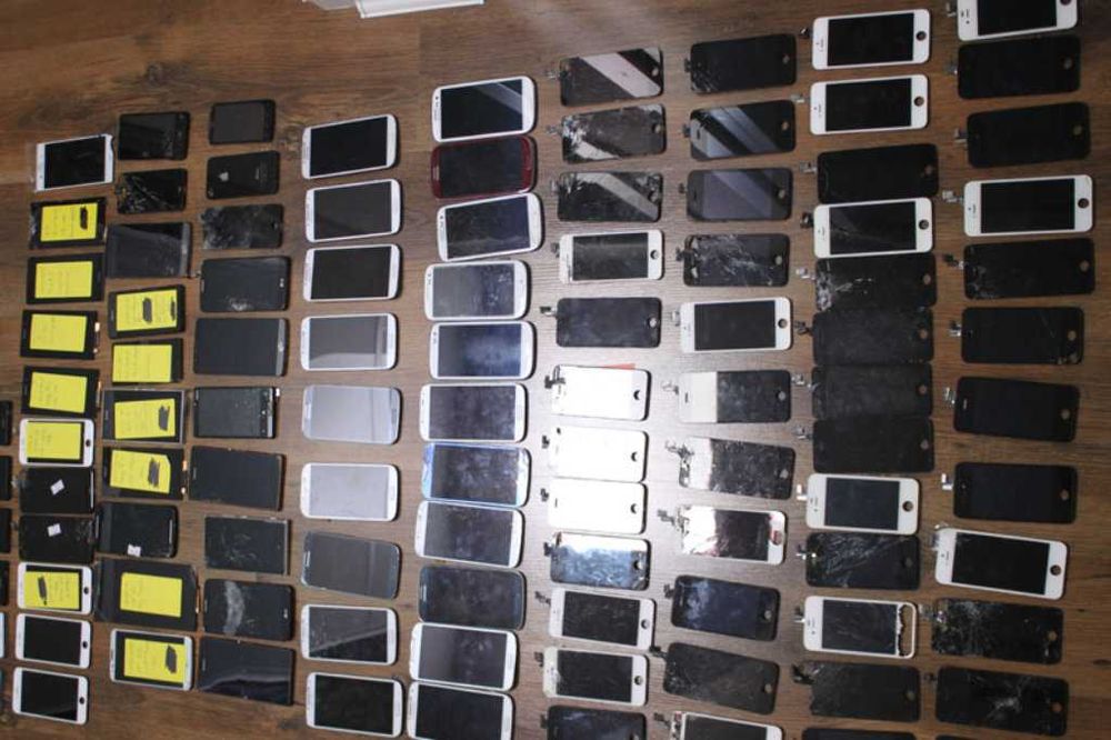 Karton wyświetlaczy kilka kg iPhone Samsung LG Sony Motorola ekran LCD