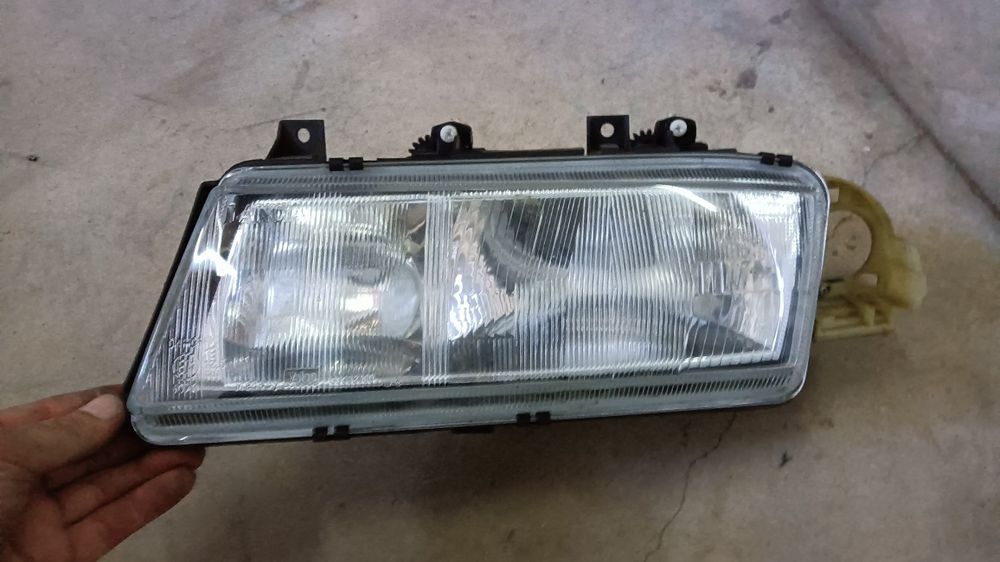 Ótica Lancia delta farol original óptica esquerda