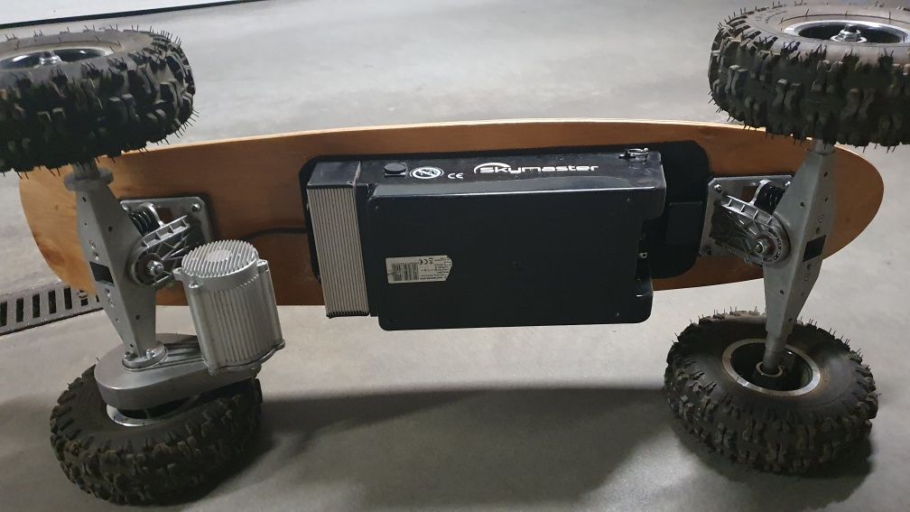 Electric skateboard skate mountain board deskorolka elektryczna