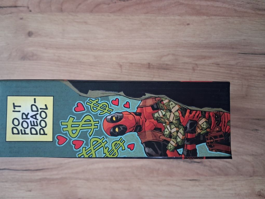 Lampka deadpool pixelbox