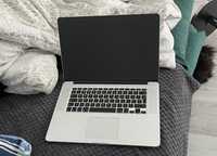 MacBook pro + ładowarka
