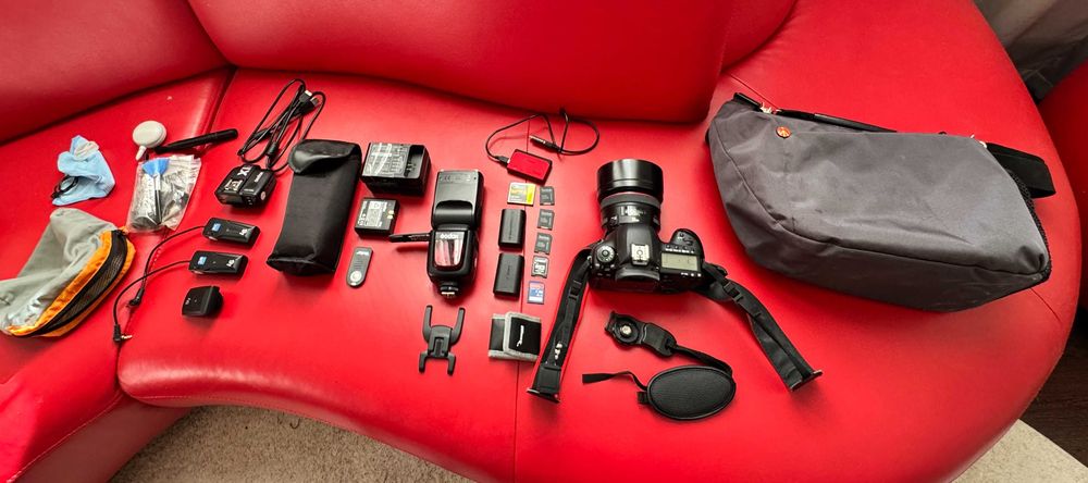 Canon EOS 5D Mark IV + полный комплек  (18% использование)