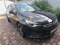 Opel Astra K black edition