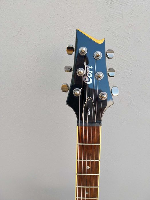 CORT KX1Q  em otimo estado