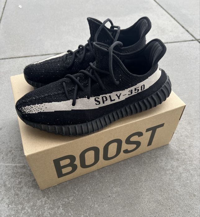 Yeezy boost 350 oreo