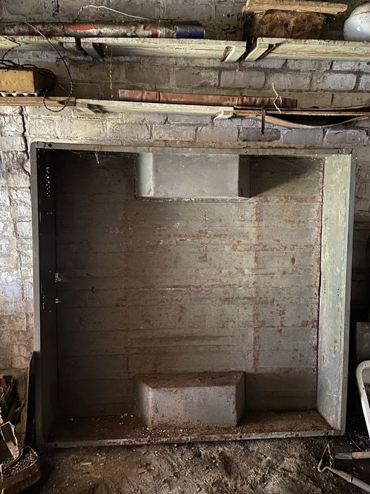 Голый кузов от прицепа легкового авто.