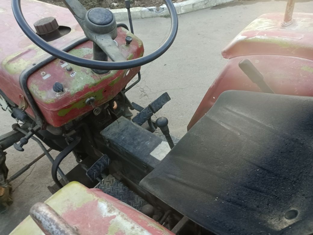 Trator Yanmar 1500 4x4