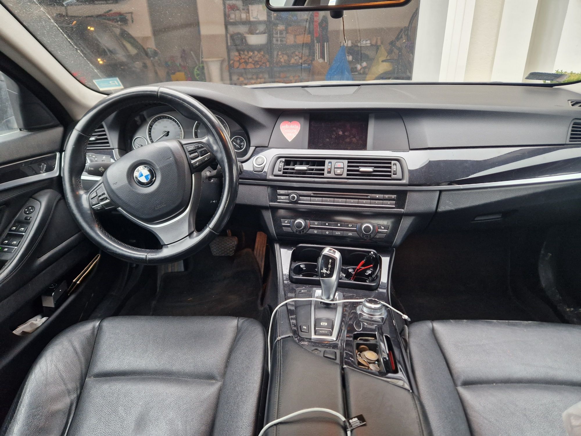 BMW F10 sedan 2011 automat
