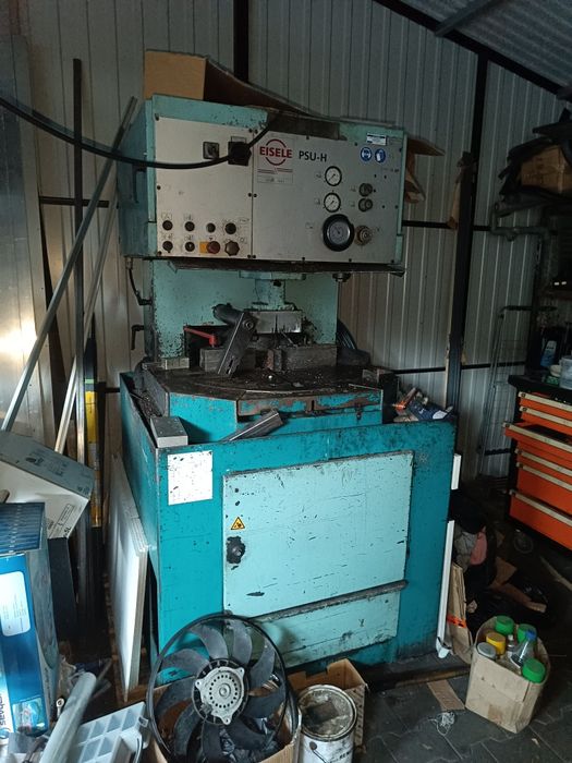 Piła do cięcia metalu obrotowa