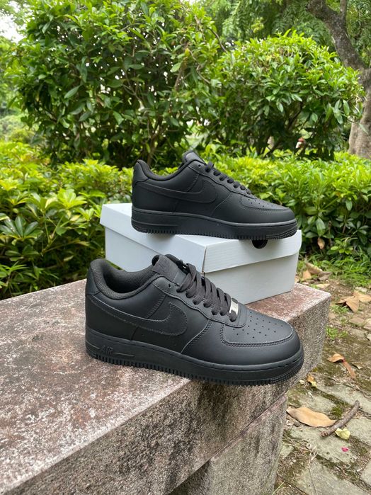 Nike Air Force 1 Low '07 Black R.43