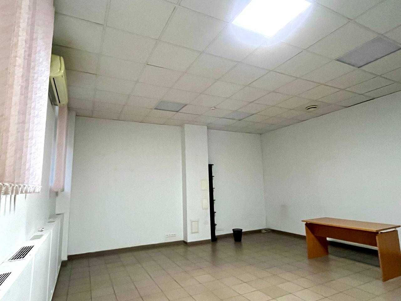 43м2 по вул. Борщагівська. метро Шулявська. ІНТЕРНЕТ Є ЗАВЖДИ!