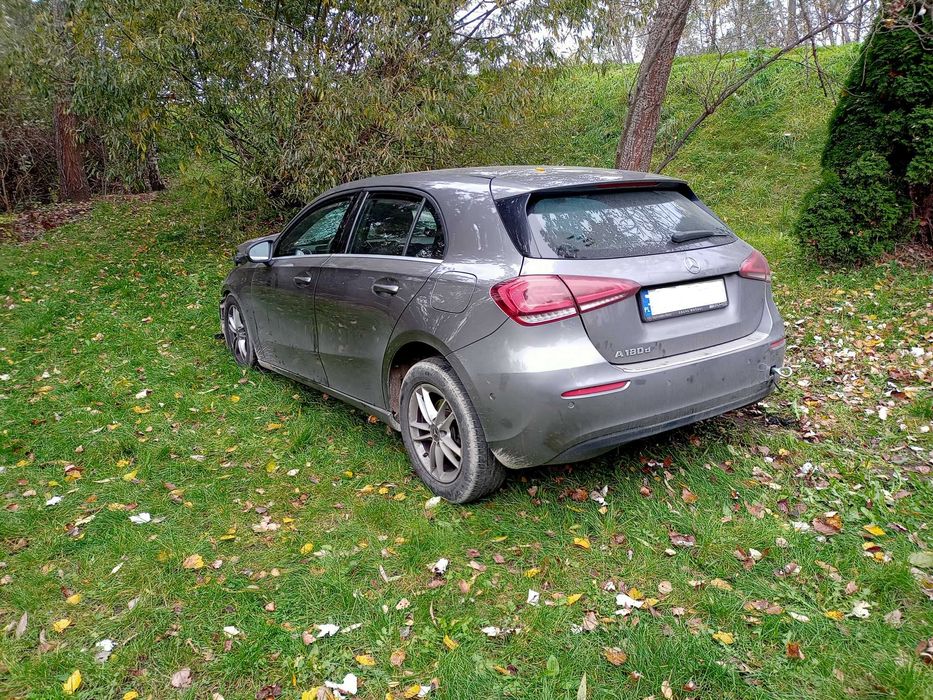 mercedes A klasa 2019r uszkodzony