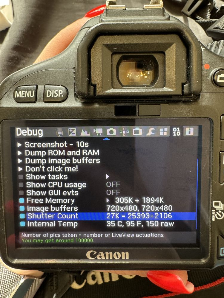 Canon 550D (Rebel T2i) з kit 18-55 обʼєктивом в ідеальному стані