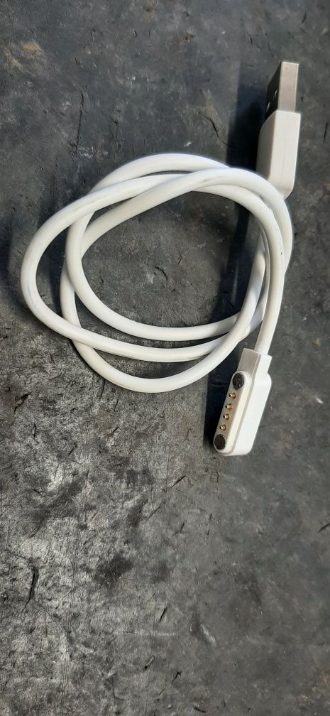 Kabel magnetyczny 4pinowy do smartwatchy Garett