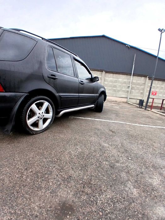 Mercedes-Benz M-Class w163