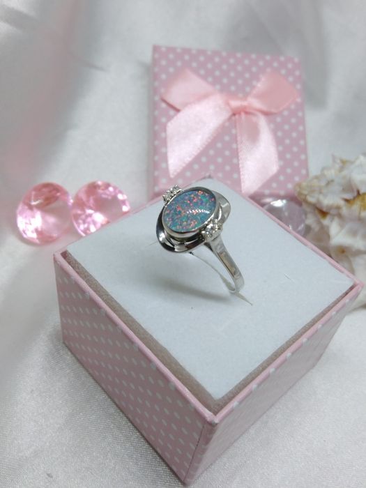 Zloty pierścionek z diamentami i  opalem, złoto białe 585, Rozmiar 20