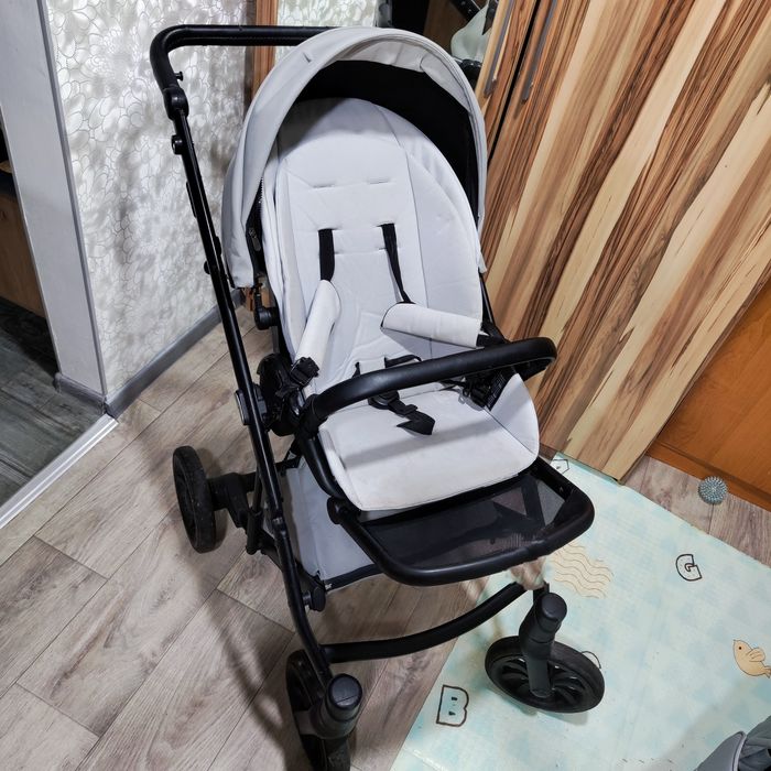 Продається коляска фірми Anex 2в1