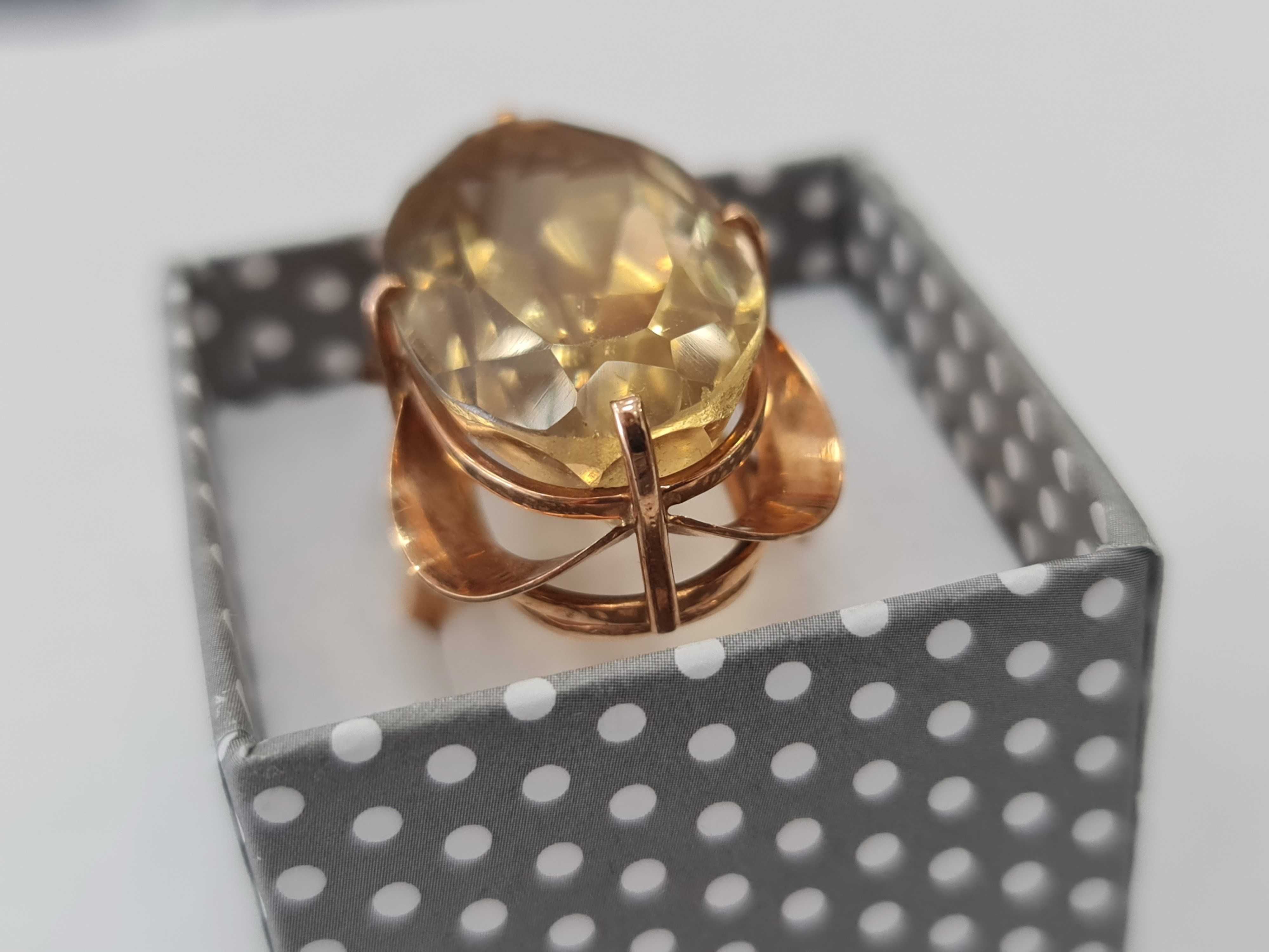 XX wiek! Złoty pierścionek/ 585/ 14.80 gram/ R16/ Oliwin