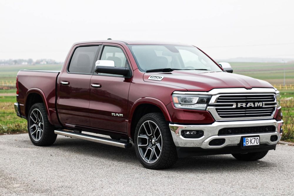 RAM 1500 Dodge Ram 1500 Laramie Crew Cab 5.7 4x4