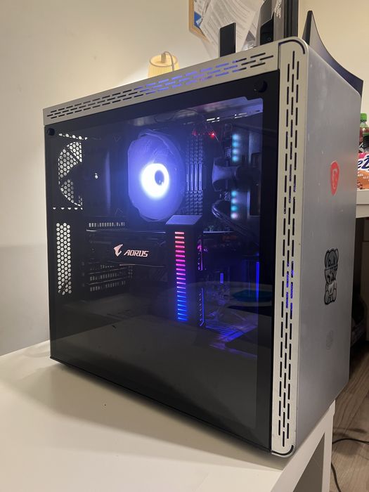 Gamingowy komputer i5 9600k, gtx 1080, 16 gb ram, dysk m2