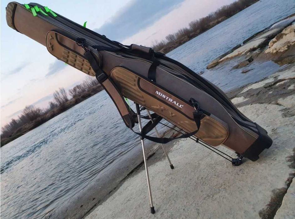 Pokrowiec sztywny na Wędki MISTRALL 3 Komory ze stelażem 150cm