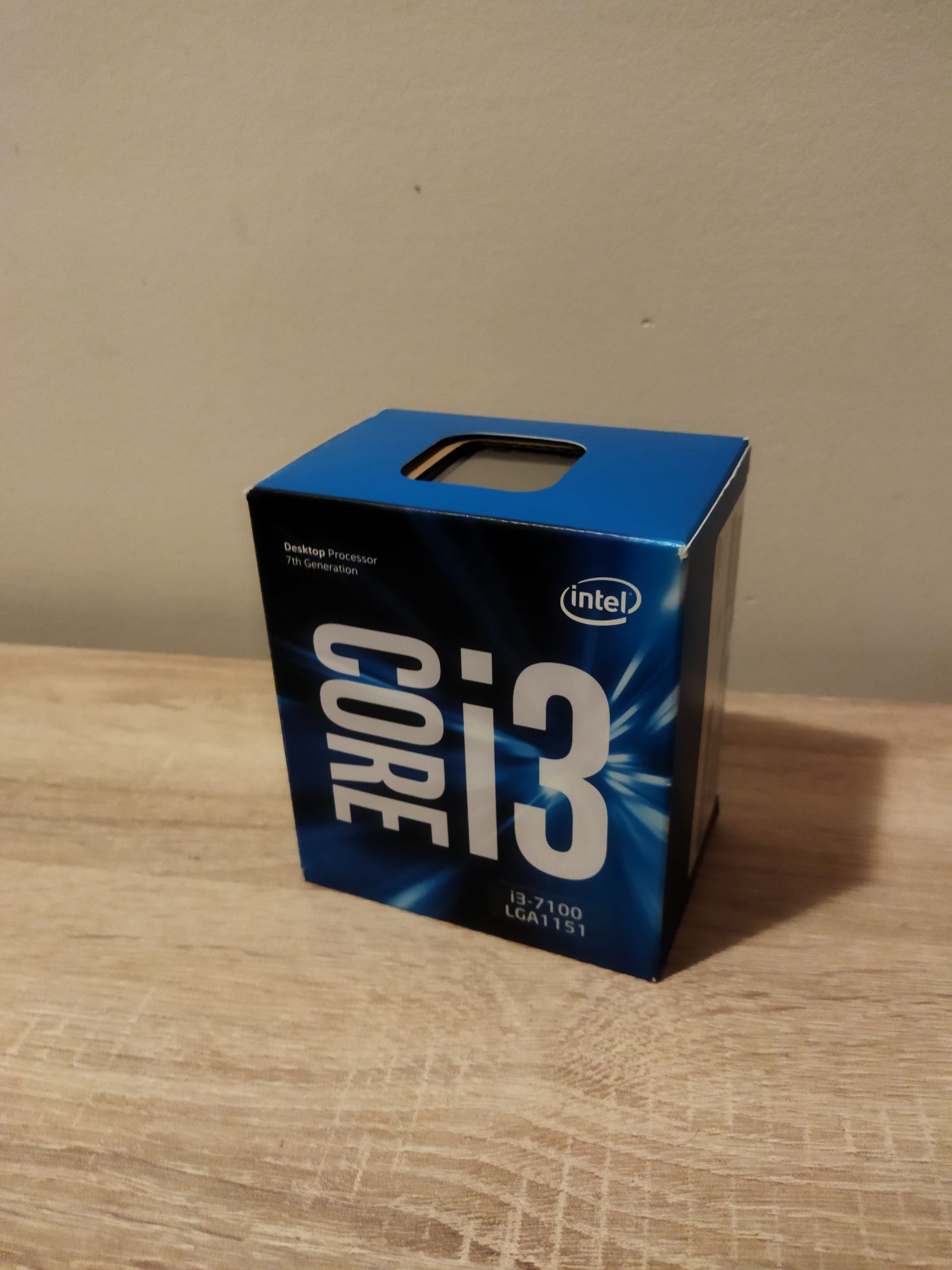 Intel® Core™ i3-7100 Processor 3M Cache, 3.90 GHz
3M Cache, 3.90 GHz3M