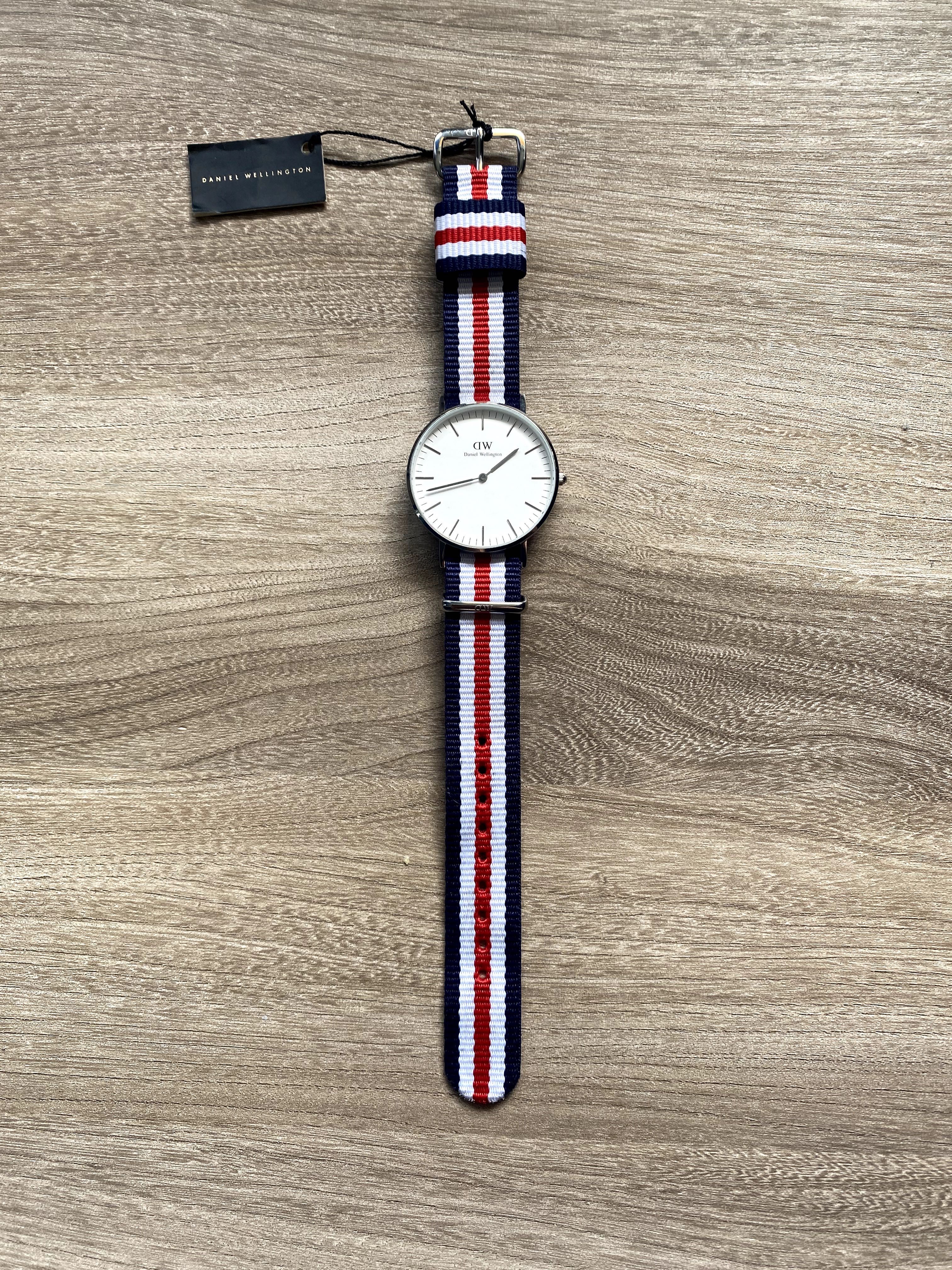 Piękny Damski Zegarek Daniel Wellington