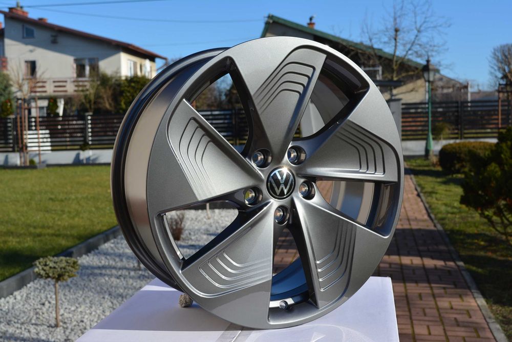 Felgi 18" Volkswagen Golf Jetta Bora ID.3 Nowe #415
