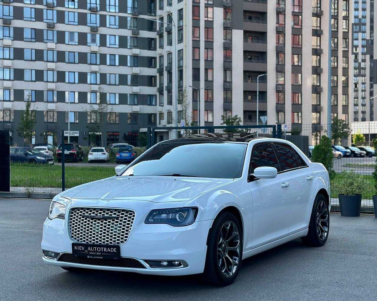 Продаж Chrysler c300S