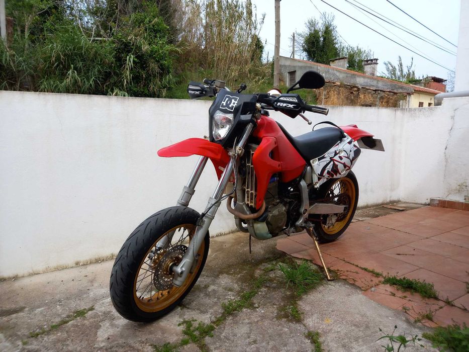 Xonda XR 650 R, 2002 supermotard matriculado