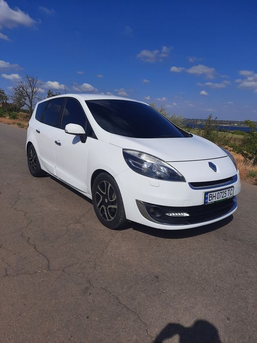 Продам Renault grand scenic